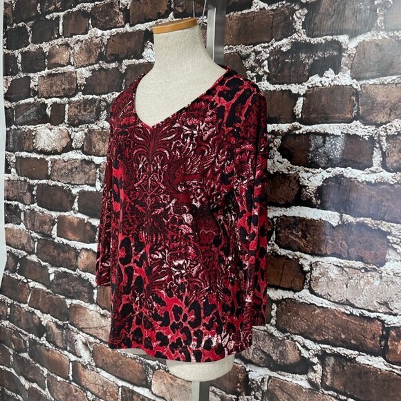 Chico's Top Shirt Round Neck Red Black Animal Print Medium 8 - Picture 6 of 12